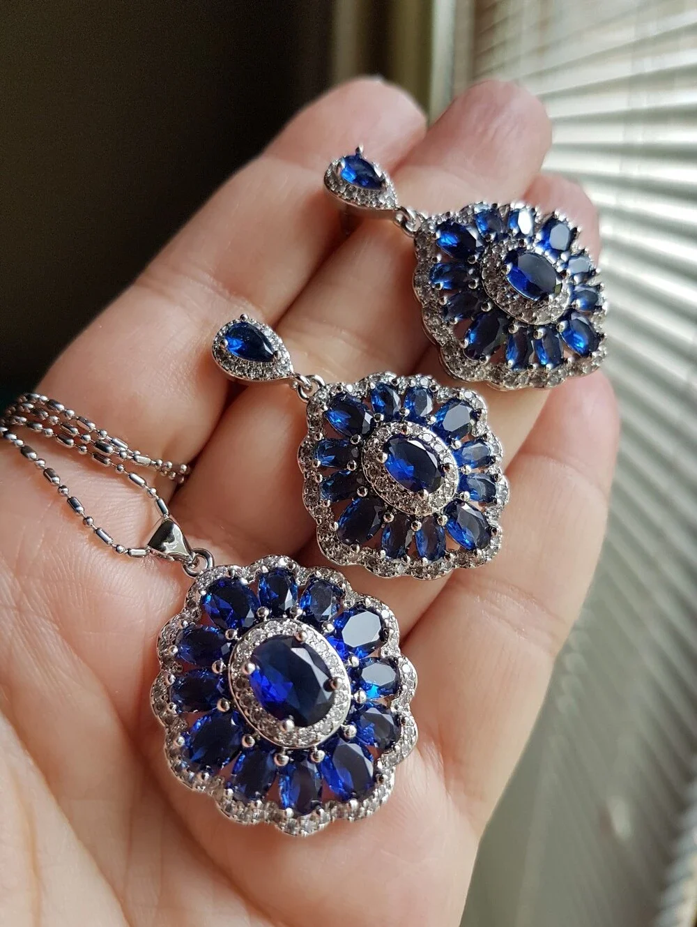 Swarovski Elements Blue Sapphire 925 Sterling Silver Statement Necklace NEW